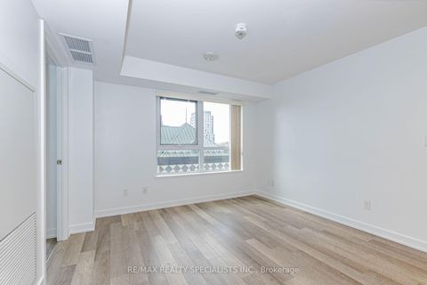Photo 10 at 604 - 181 Huron Street, Chinatown, Toronto