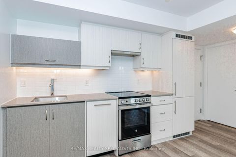Photo 11 at 604 - 181 Huron Street, Chinatown, Toronto