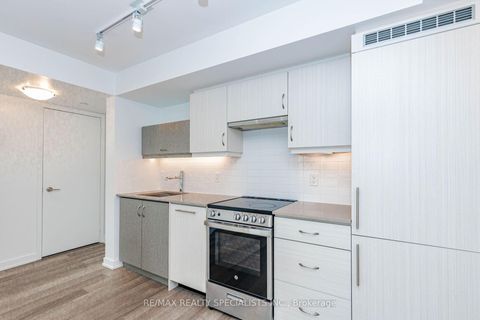 Photo 12 at 604 - 181 Huron Street, Chinatown, Toronto