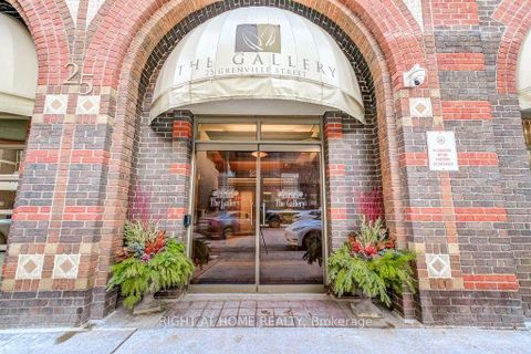 Photo 1 at PH2 - 25 Grenville Street, Bay Street Corridor, Toronto