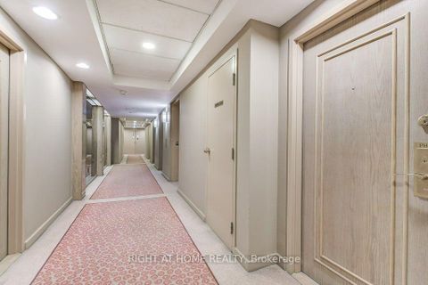 Photo 4 at PH2 - 25 Grenville Street, Bay Street Corridor, Toronto