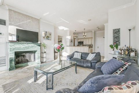 Photo 16 at PH2 - 25 Grenville Street, Bay Street Corridor, Toronto