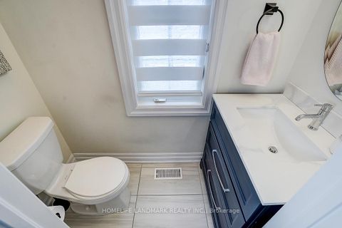 Photo 3 at 56 Botelho Circle, Bayview Southeast, Aurora