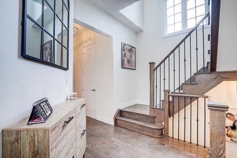 Photo 6 at 56 Botelho Circle, Bayview Southeast, Aurora