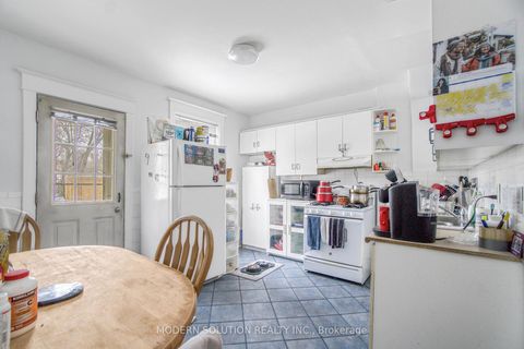 Photo 10 at 2 Rockwell Avenue, Pellam Park, Toronto
