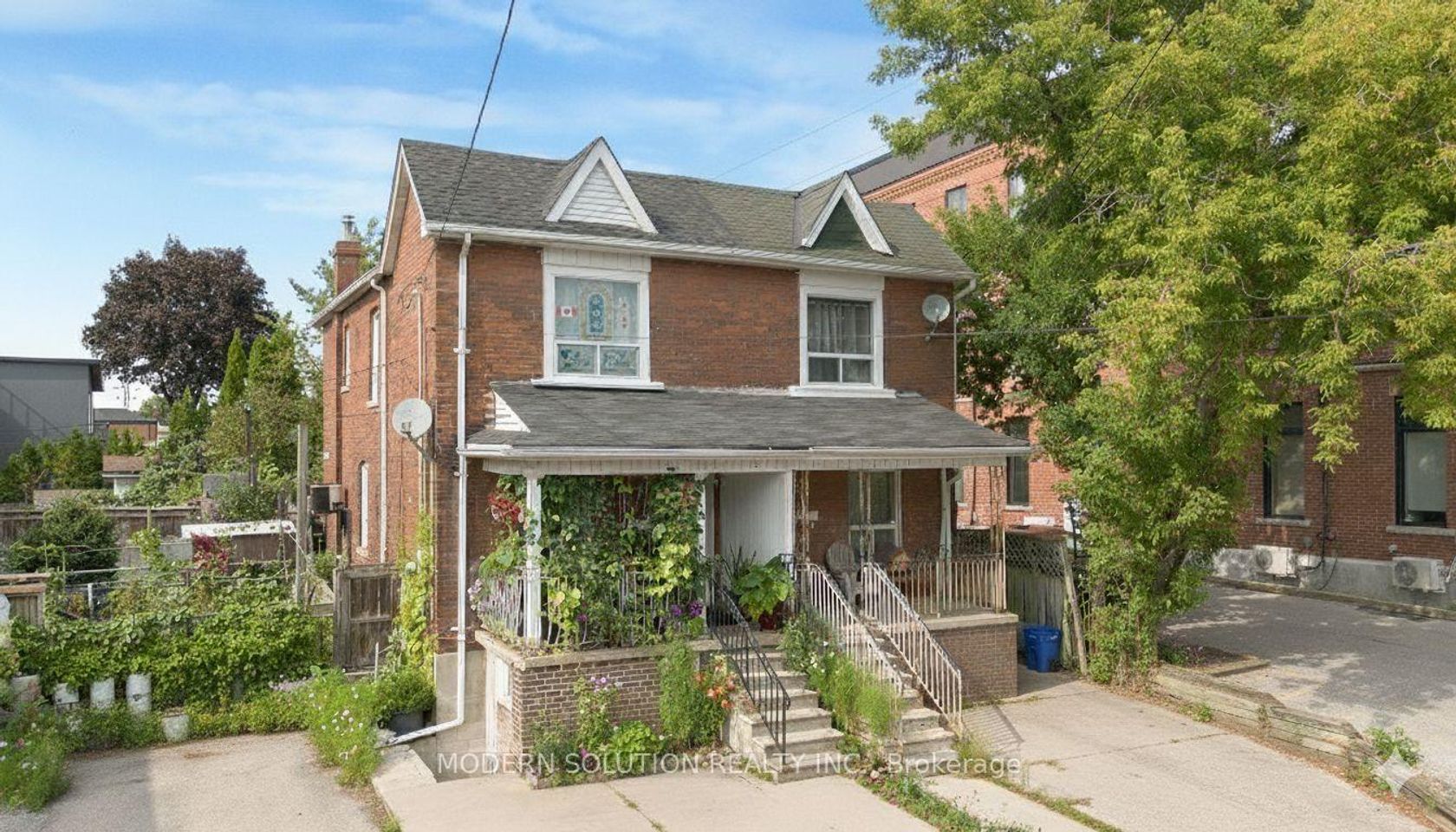 2 Rockwell Avenue, Pellam Park, Toronto 