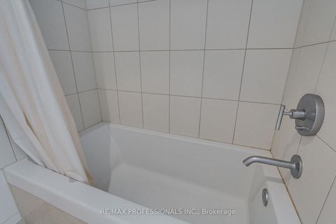 Photo 24 at 710 - 33 Charles Street E, Yonge Corridor, Toronto