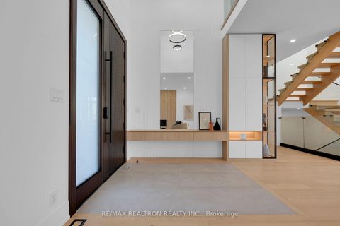 Photo 6 at 28 Ternhill Crescent, Don Mills, Toronto