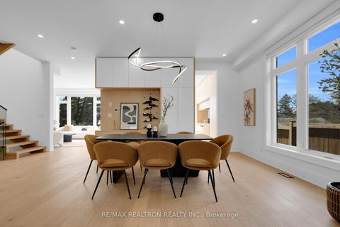 Photo 11 at 28 Ternhill Crescent, Don Mills, Toronto