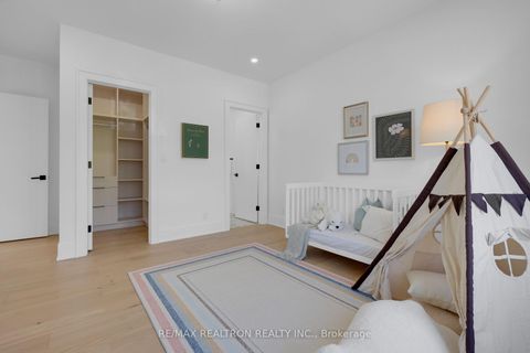 Photo 32 at 28 Ternhill Crescent, Don Mills, Toronto