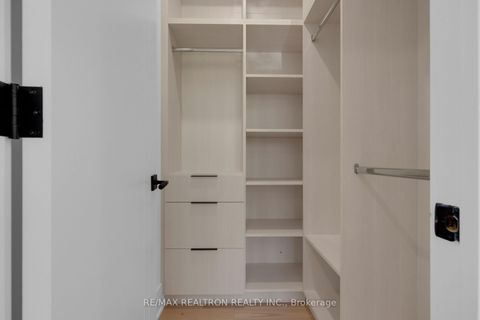 Photo 33 at 28 Ternhill Crescent, Don Mills, Toronto