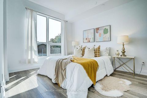 Photo 13 at 522 - 3121 Sheppard Avenue E, Sullivan, Toronto