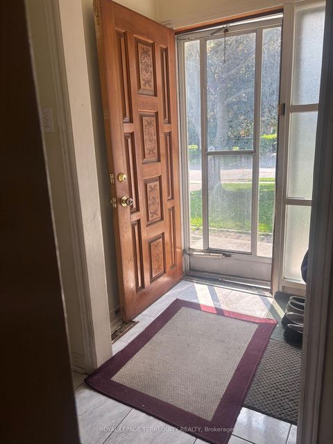Photo 6 at 73 Aragon Avenue, Sullivan, Toronto