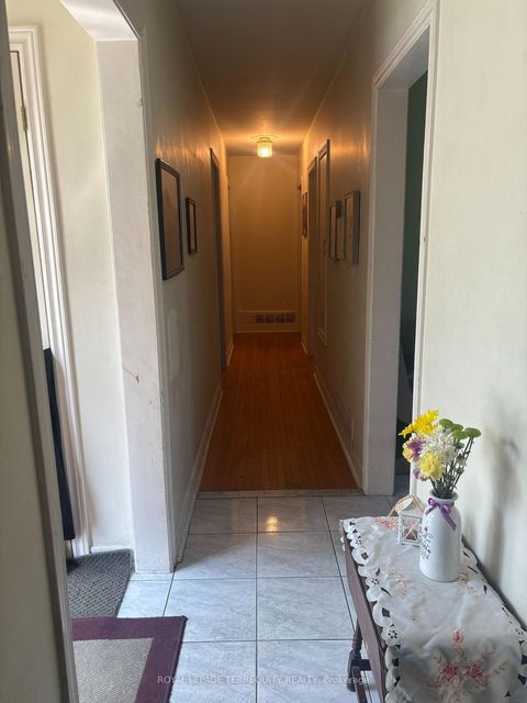 Photo 13 at 73 Aragon Avenue, Sullivan, Toronto