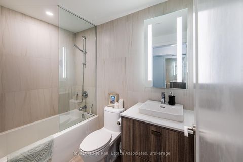 Photo 7 at 1206 - 480 Front Street W, Waterfront Communities C1, Toronto