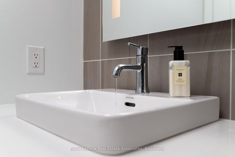 Photo 20 at 1206 - 480 Front Street W, Waterfront Communities C1, Toronto