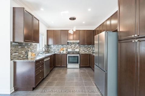 Photo 4 at 787 Freemont Court, Alcona, Innisfil