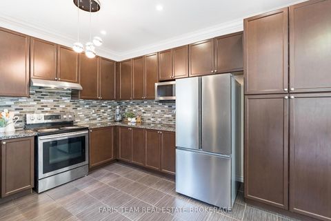 Photo 6 at 787 Freemont Court, Alcona, Innisfil