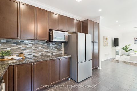Photo 7 at 787 Freemont Court, Alcona, Innisfil