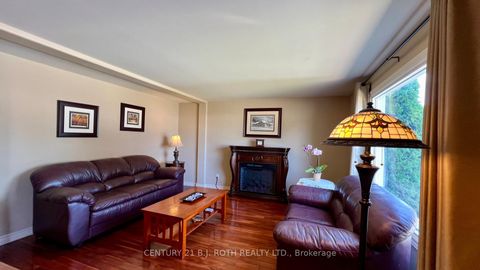 Photo 3 at 31 Corner Brook Trail, Rural Innisfil, Innisfil