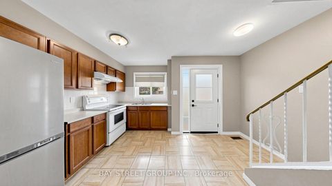 Photo 8 at 117 - 57 Godstone Road, Don Valley Village, Toronto