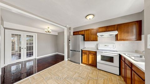 Photo 9 at 117 - 57 Godstone Road, Don Valley Village, Toronto