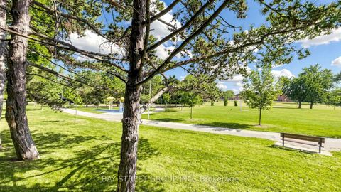Photo 32 at 117 - 57 Godstone Road, Don Valley Village, Toronto