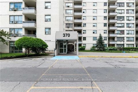 Photo 3 at 102 - 370 Dixon Road, The Westway, Toronto