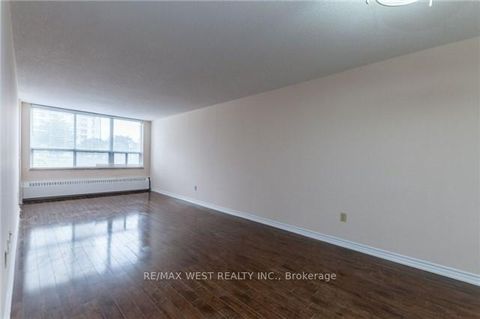 Photo 5 at 102 - 370 Dixon Road, The Westway, Toronto