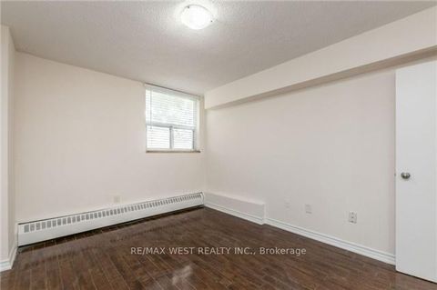 Photo 13 at 102 - 370 Dixon Road, The Westway, Toronto