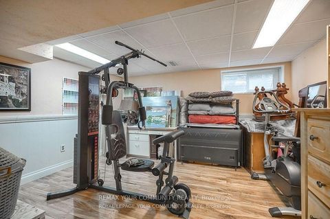 Photo 35 at 18 Terryellen Crescent, Markland Wood, Toronto