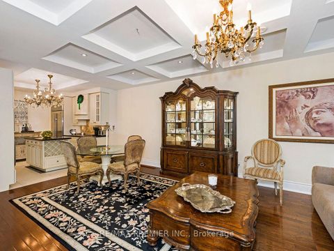 Photo 4 at 14 - 30 Hargrave Lane, York Mills, Toronto