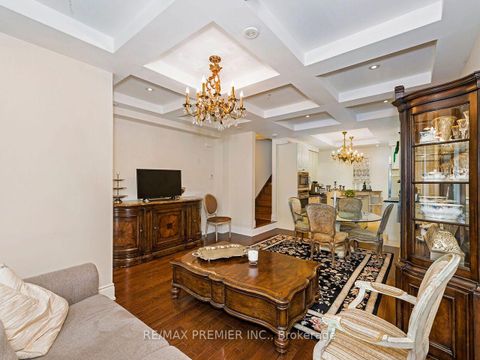 Photo 8 at 14 - 30 Hargrave Lane, York Mills, Toronto