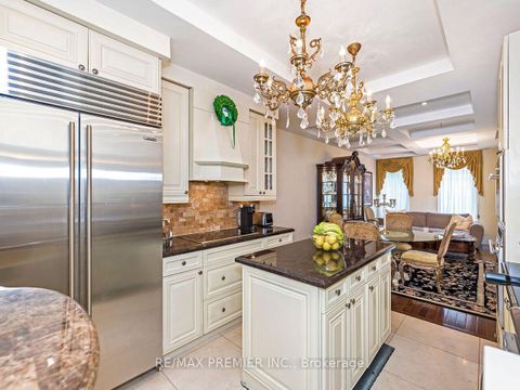 Photo 12 at 14 - 30 Hargrave Lane, York Mills, Toronto