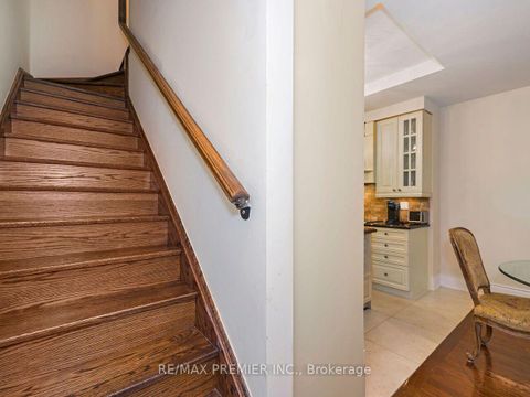 Photo 16 at 14 - 30 Hargrave Lane, York Mills, Toronto