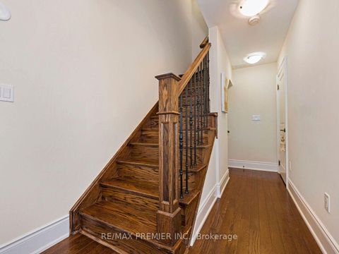 Photo 25 at 14 - 30 Hargrave Lane, York Mills, Toronto