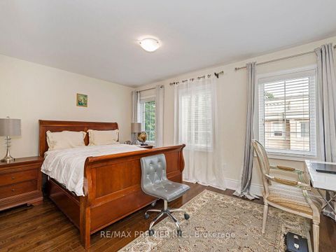 Photo 26 at 14 - 30 Hargrave Lane, York Mills, Toronto