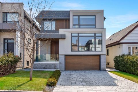 Photo 1 at 21 Farrell Avenue, Willowdale West, Toronto