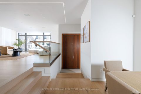 Photo 3 at 21 Farrell Avenue, Willowdale West, Toronto