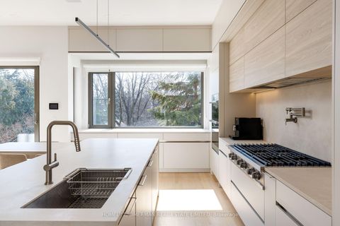 Photo 16 at 21 Farrell Avenue, Willowdale West, Toronto