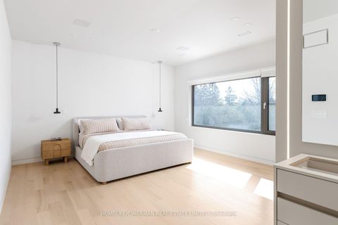 Photo 22 at 21 Farrell Avenue, Willowdale West, Toronto