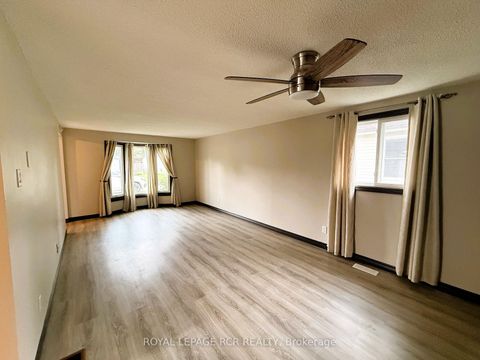 Photo 8 at 38 Royal Oak Drive, Cookstown, Innisfil