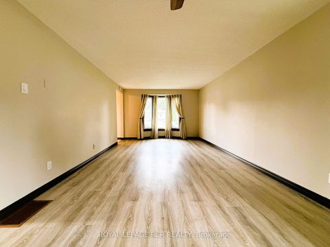 Photo 9 at 38 Royal Oak Drive, Cookstown, Innisfil