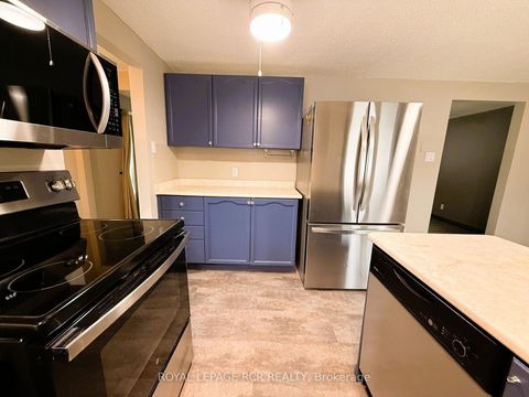 Photo 20 at 38 Royal Oak Drive, Cookstown, Innisfil