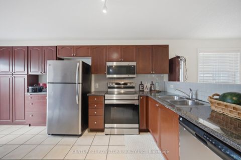 Photo 16 at 41 Irene Drive SE, Painswick South, Barrie
