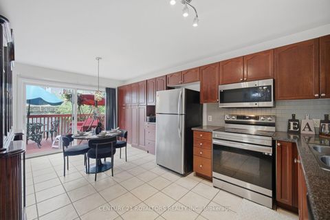 Photo 17 at 41 Irene Drive SE, Painswick South, Barrie