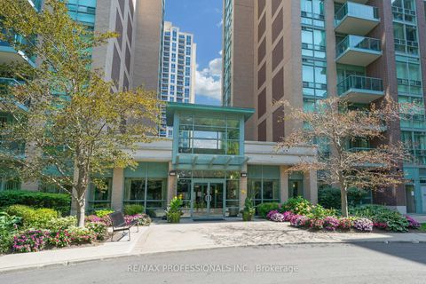 Photo 25 at 402 - 9 Michael Power Place, City Centre West, Toronto