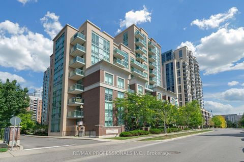 Photo 26 at 402 - 9 Michael Power Place, City Centre West, Toronto