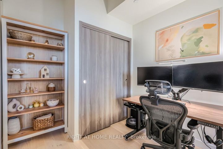 Photo 12 at 511 - 95 McMahon Drive, Bayview Village, Toronto