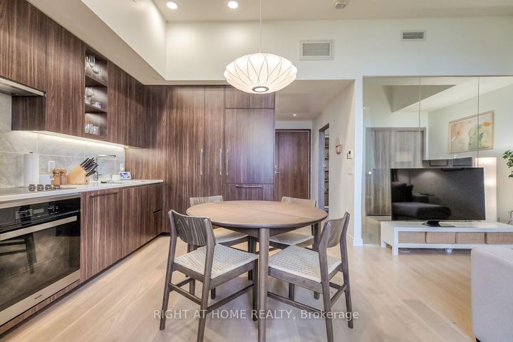 Photo 14 at 511 - 95 McMahon Drive, Bayview Village, Toronto